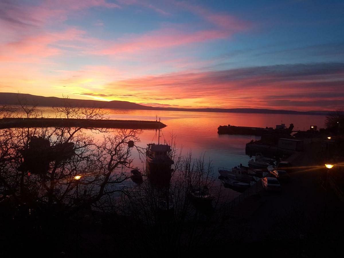 クレノヴィツァSunsetアパートメント エクステリア 写真